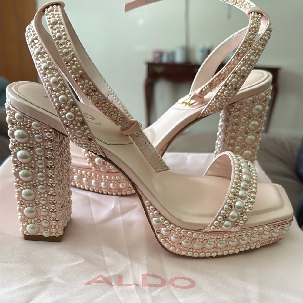 Aldo Lulu Light Pink Women's Strappy sandals